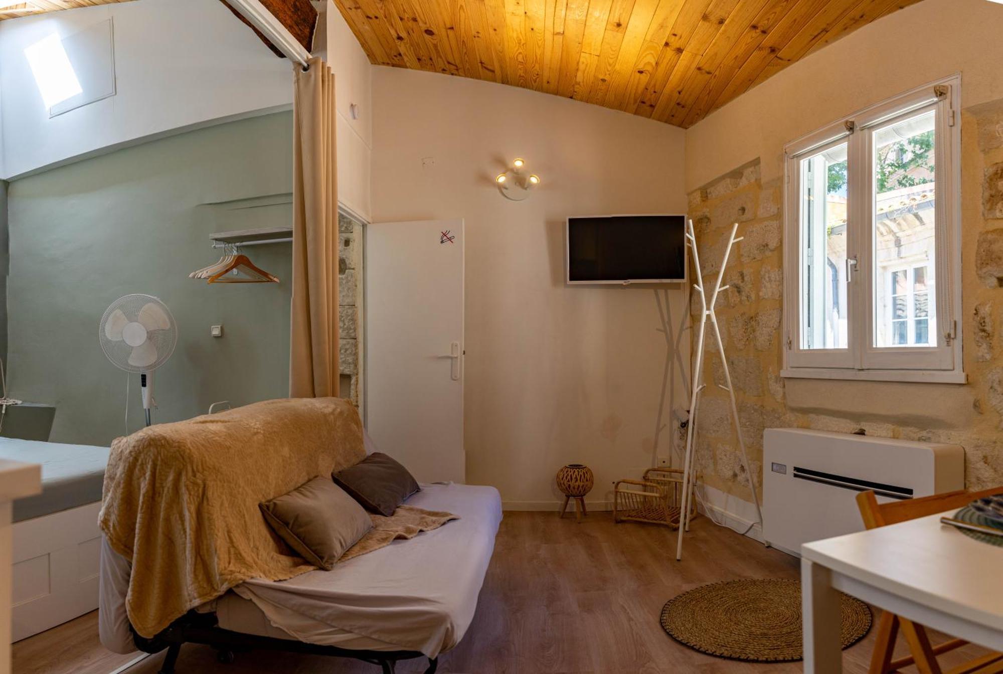 A L'Ombre Des Papes Apartment Авиньон Екстериор снимка